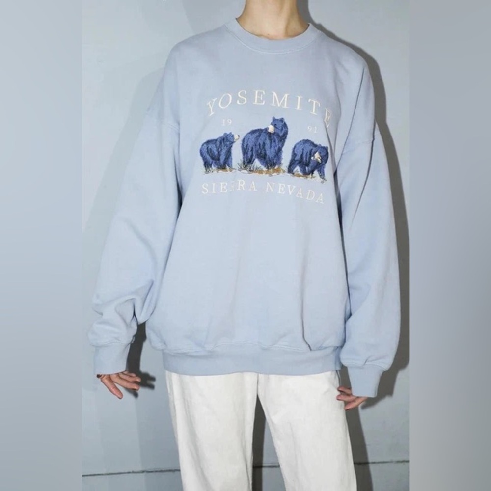 Brandy Melville Yosemite Sweatshirt